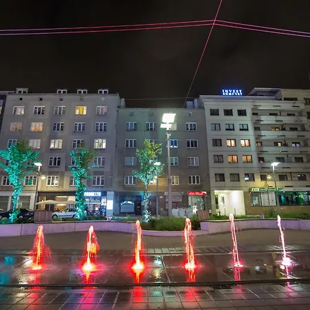 Plac Kaszubski 15 * Gdynia