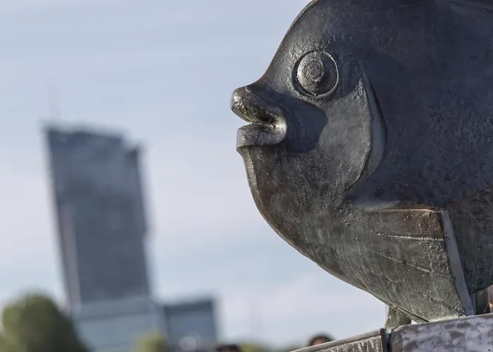 Plac Kaszubski 15 * Gdynia